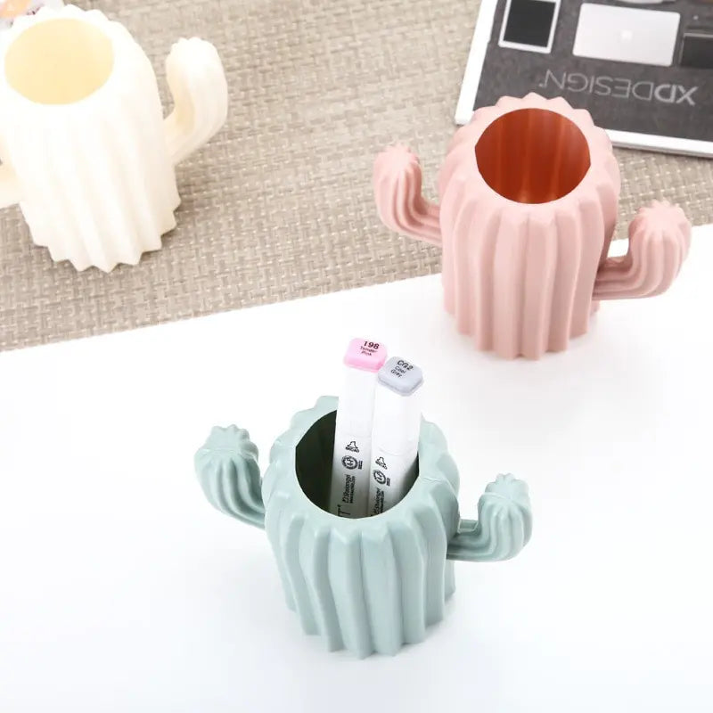 Cactus Desk Storage